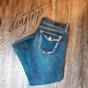 Daytrip Aquarius Flare Stretch Jeans Size 32